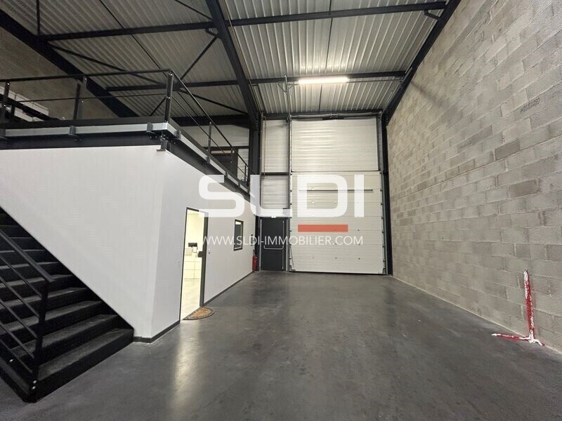 420 Rue Gabriel Voisin, Villefranche-sur-Saône à louer Photo intérieure– Image 1 sur 13