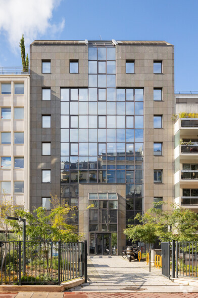 39 Rue Anatole France, Levallois-Perret à louer - Photo principale – Image 1 sur 3