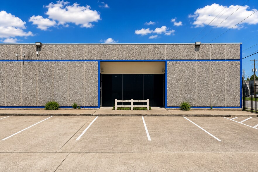 3700 Yale St, Houston, TX à louer - Photo de l’immeuble – Image 1 sur 5