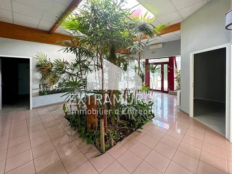 57 Rue Des Carrières, Taluyers à louer - Photo de l’immeuble – Image 3 sur 10