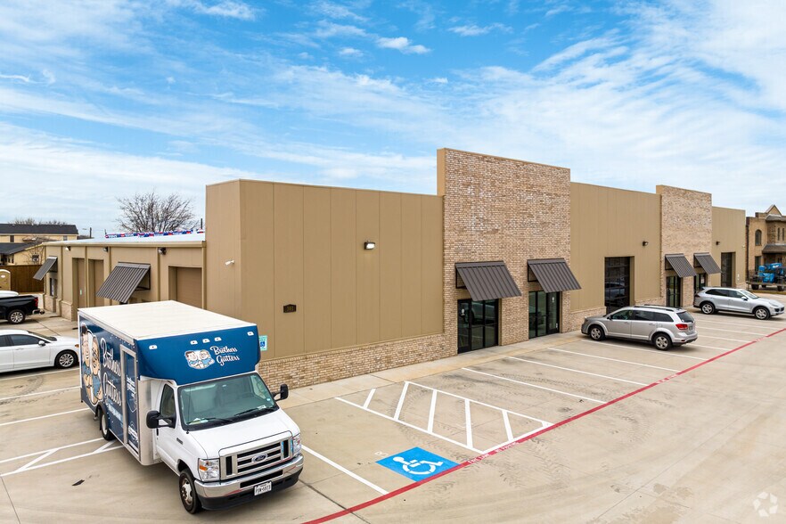 301 King Rd, Frisco, TX à louer - Photo principale – Image 1 sur 15