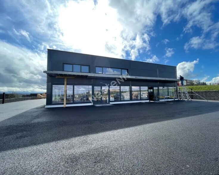 Local commercial dans Phalsbourg à louer - Photo de l’immeuble – Image 1 sur 7