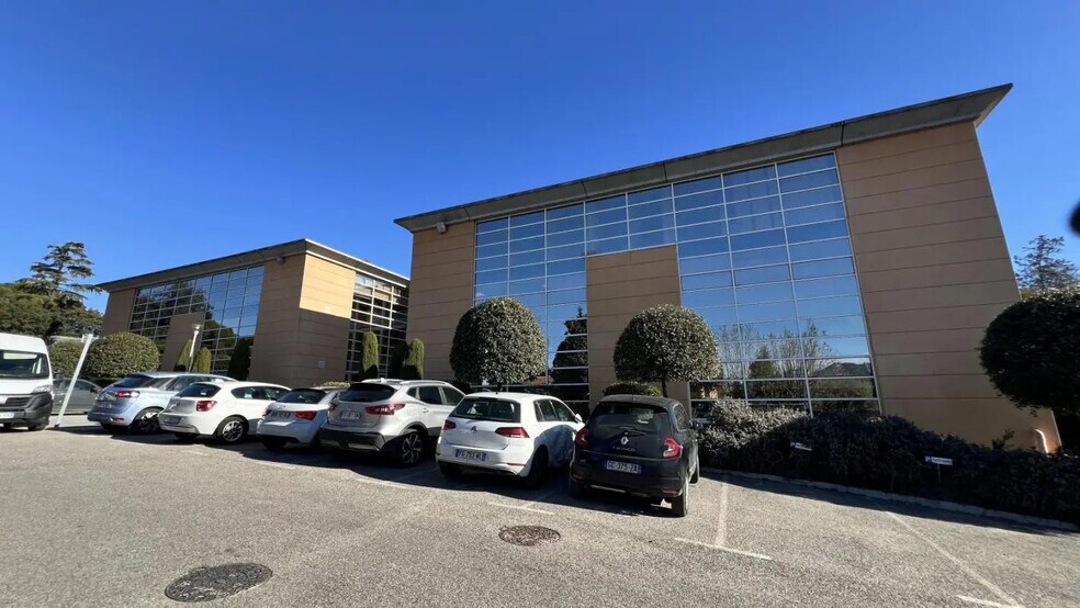 Bureau dans Marseille à louer - Photo de l’immeuble – Image 2 sur 15