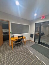 444 N 12th Ave N, South Saint Paul, MN à louer Photo intérieure– Image 2 sur 11