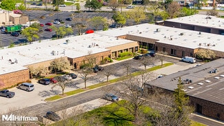 Plus de détails pour 702-778 W Algonquin Rd, Arlington Heights, IL - Différents types d’espaces à louer