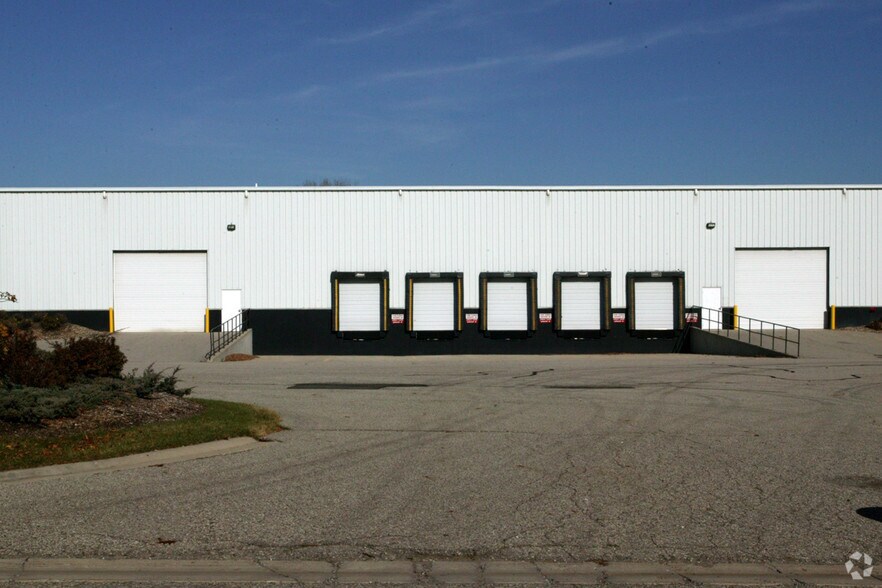 8141 Logistics Dr, Zeeland, MI à louer - Photo de l’immeuble – Image 2 sur 5