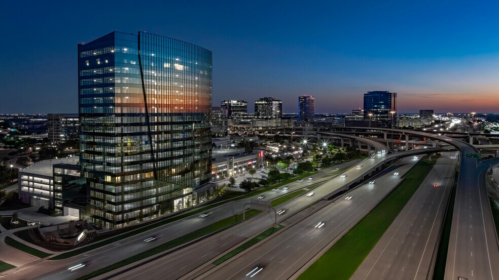 5525 Granite Parkway, Plano, TX à louer - Photo de l’immeuble – Image 3 sur 27