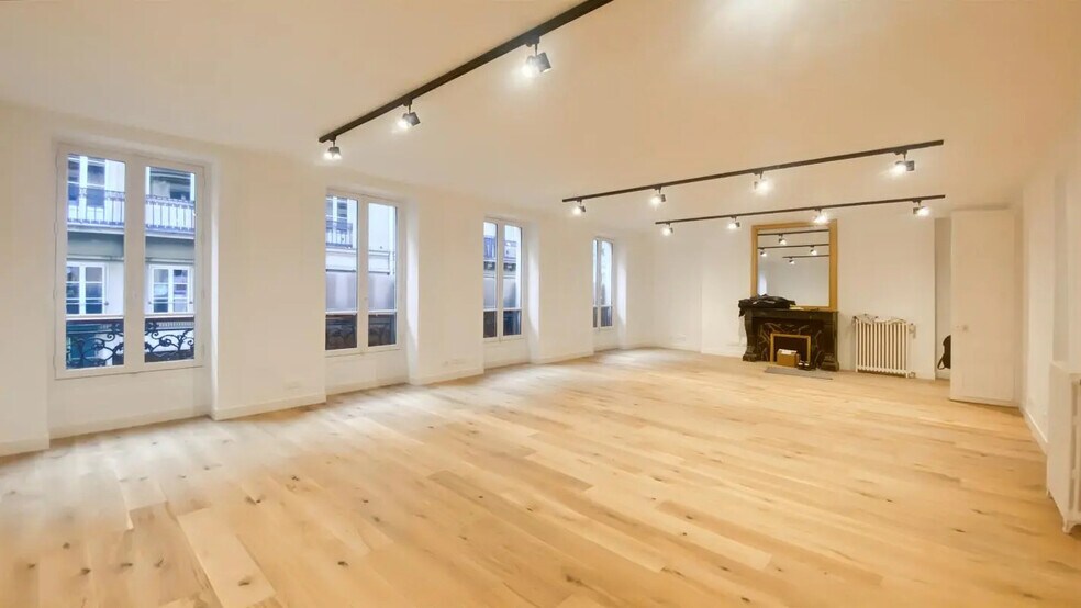 Bureau dans Paris à louer - Photo de l’immeuble – Image 1 sur 6