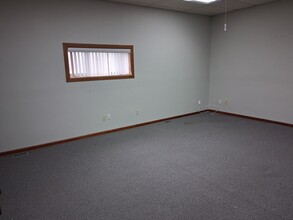 1370 N Fairfield Rd, Beavercreek, OH à louer Photo de l’immeuble– Image 2 sur 3