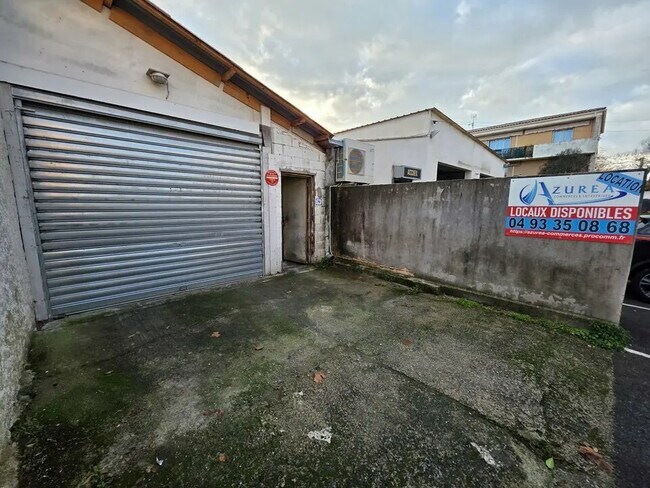 Plus de détails pour Industriel/Logistique à louer