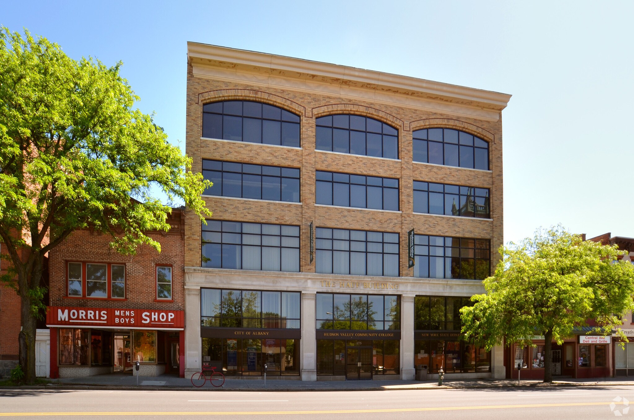 175 Central Ave, Albany, NY à louer Photo de l’immeuble– Image 1 sur 14