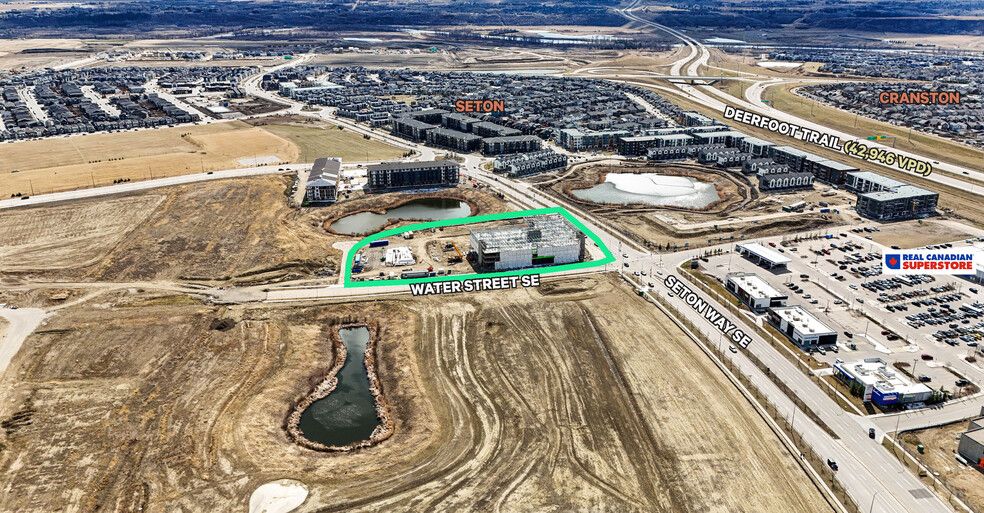 115 Water St SE, Calgary, AB à louer - Aérien – Image 2 sur 6