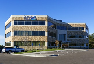 Plus de détails pour 110105 Pioneer Trl, Chaska, MN - Médical à louer