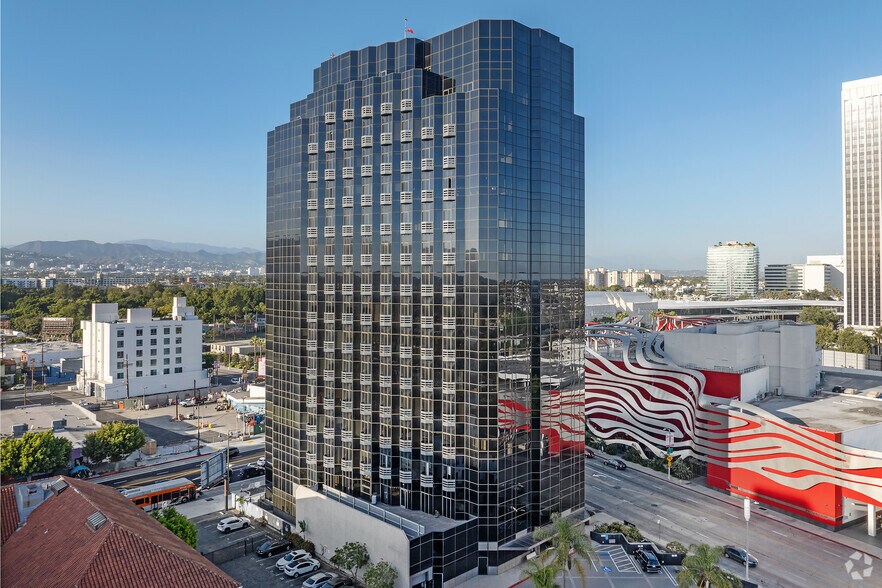 6100 Wilshire Blvd, Los Angeles, CA à louer - Photo de l’immeuble – Image 3 sur 11