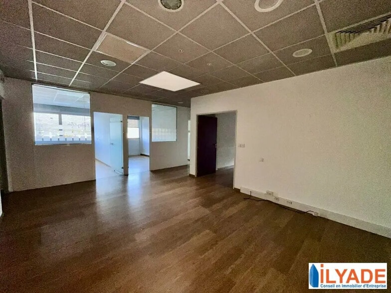 165 Avenue Du Marin Blanc, Aubagne à louer - Photo intérieure – Image 3 sur 7