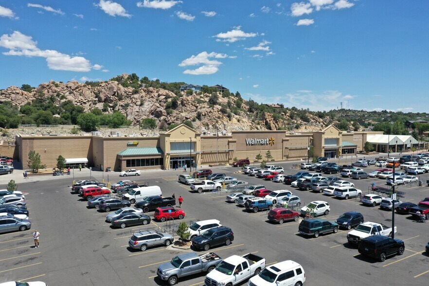 W Iron Springs Rd, Prescott, AZ à louer - Photo principale – Image 1 sur 2