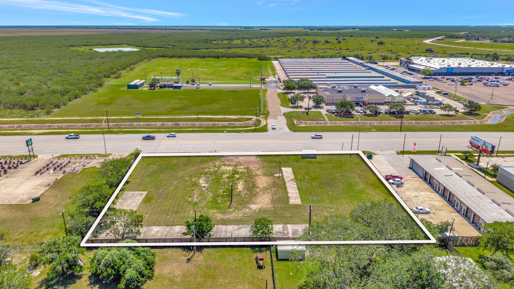 9505 N Navarro St, Victoria, TX à vendre Photo de l’immeuble– Image 1 sur 17