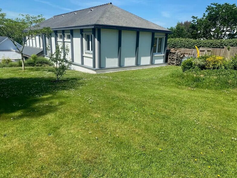 Bureau dans Quimper à louer - Photo de l’immeuble – Image 2 sur 5