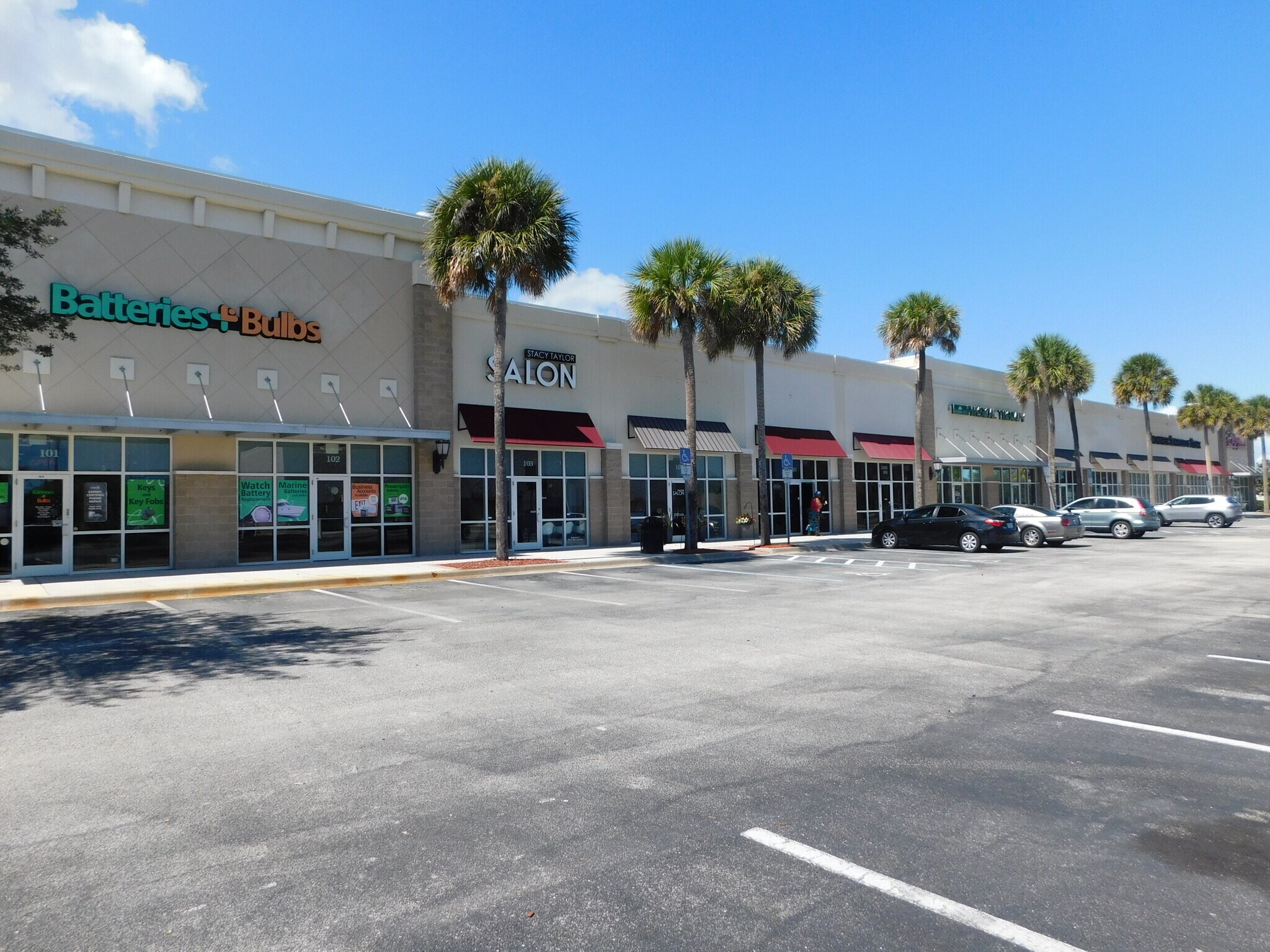 5100 N Wickham Rd, Melbourne, FL à louer Photo de l’immeuble– Image 1 sur 15