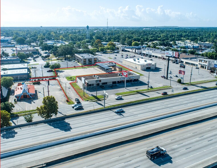 123 W Main St, Humble, TX à louer - Photo de l’immeuble – Image 3 sur 4