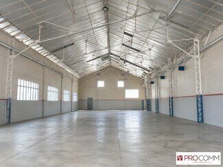 Plus de détails pour Industriel/Logistique à louer