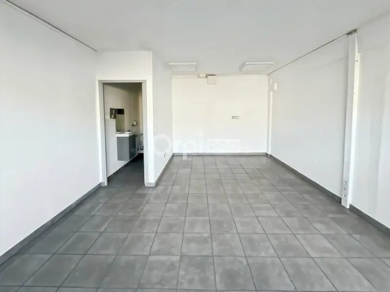 Bureau dans Aubagne à louer Photo intérieure– Image 1 sur 6