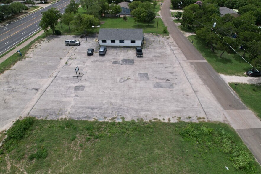 203 W New Hope Dr, Cedar Park, TX à vendre - Aérien – Image 1 sur 8