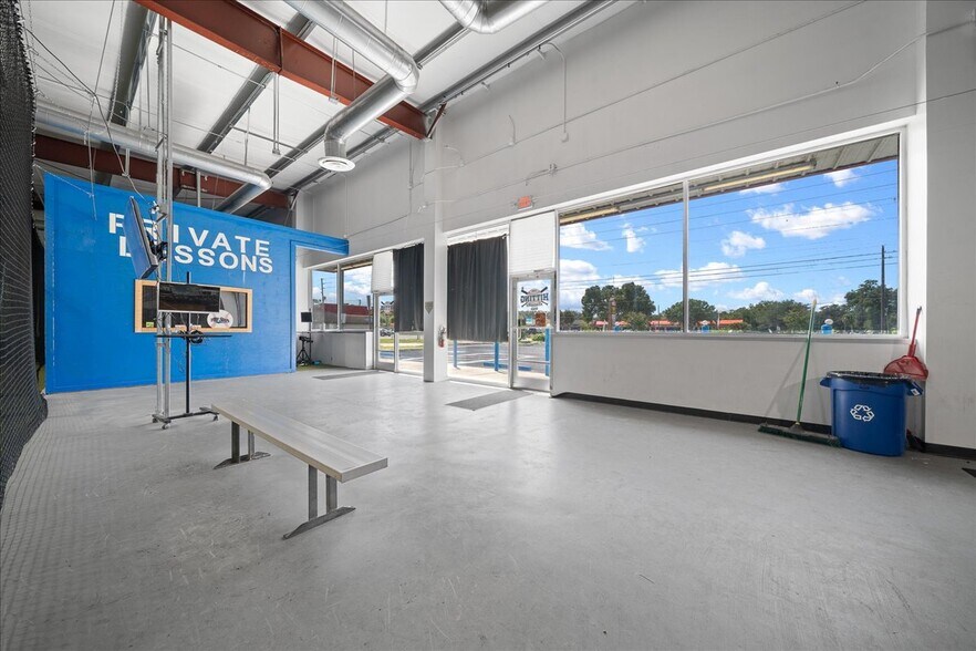 2401 SE 58th Ave, Ocala, FL à vendre - Photo de l’immeuble – Image 3 sur 20