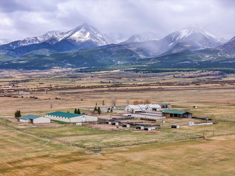 3115 County Road 160, Westcliffe, CO à vendre - Aérien – Image 1 sur 6
