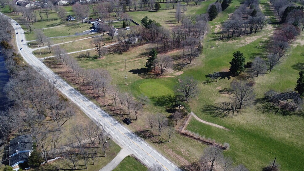 1415 SR 120, Bristol, IN à vendre - Photo de l’immeuble – Image 2 sur 7