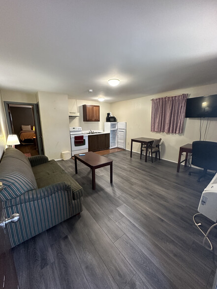 721 State Route 54 E, Clinton, IL à vendre - Photo intérieure – Image 2 sur 23