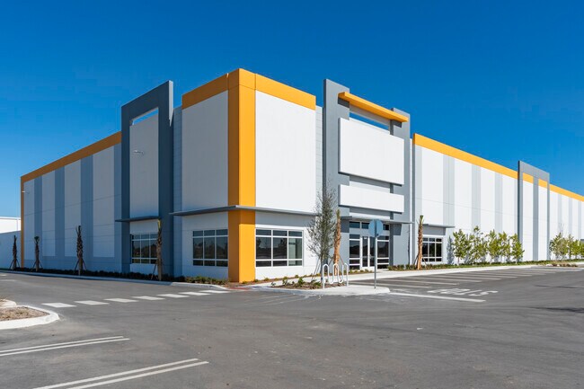 Plus de détails pour 12070 SW Tom Mackie Blvd, Port Saint Lucie, FL - Industriel/Logistique à louer