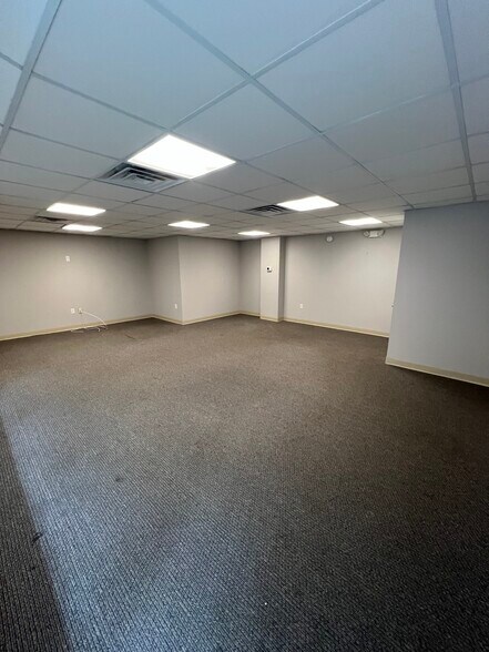 40 A St, Boston, MA à louer - Photo de l’immeuble – Image 3 sur 5