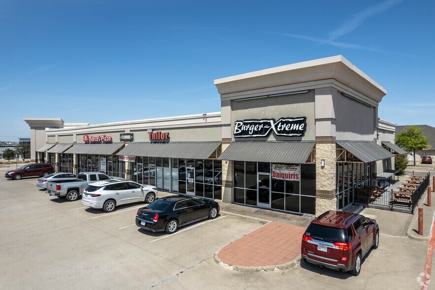 8021 Matlock Rd, Arlington, TX à louer - Photo principale – Image 1 sur 11