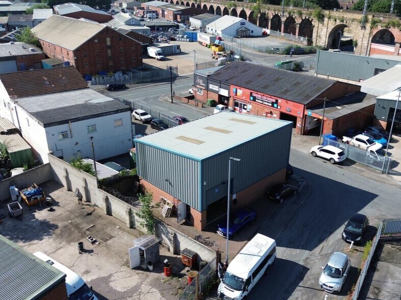 Russell St, Wakefield à louer - Photo de l’immeuble – Image 2 sur 2