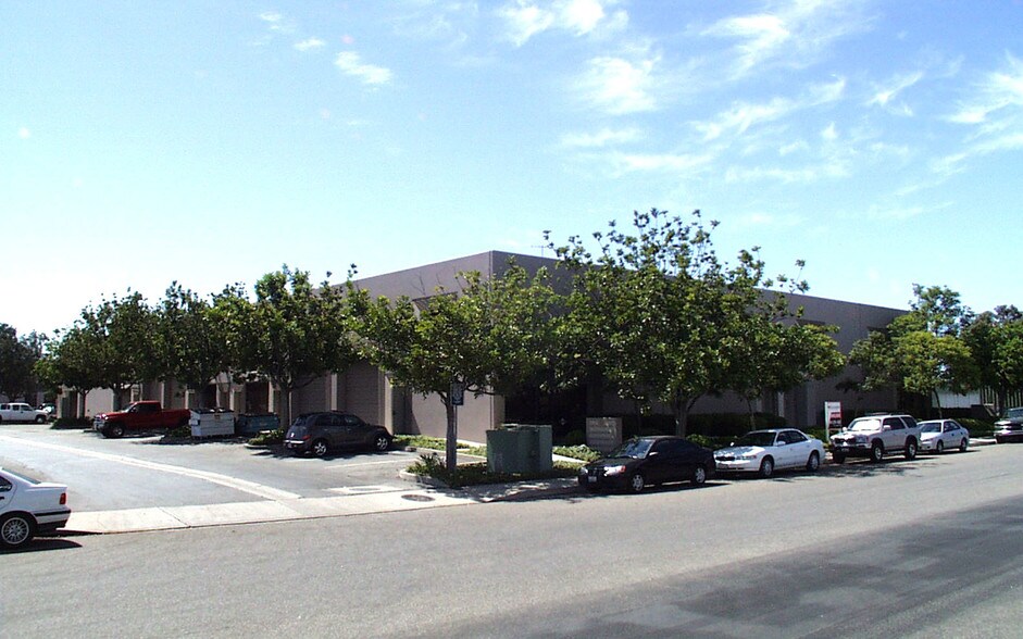 4082 N Southbank Dr, Oxnard, CA à vendre - Photo de l’immeuble – Image 2 sur 6