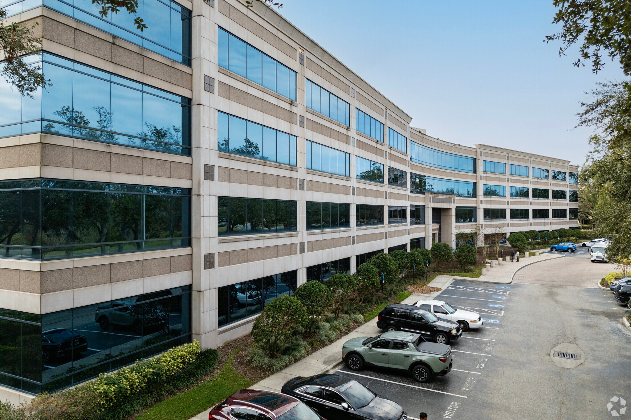 12802 Tampa Oaks Blvd, Tampa, FL à louer Photo principale– Image 1 sur 8