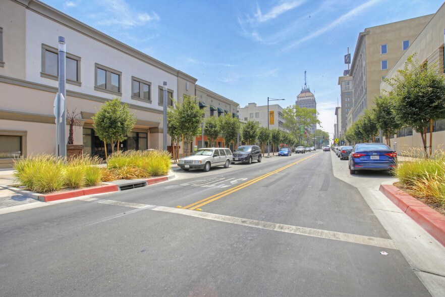 1250-1252 FULTON St, Fresno, CA à louer - Autre – Image 2 sur 27