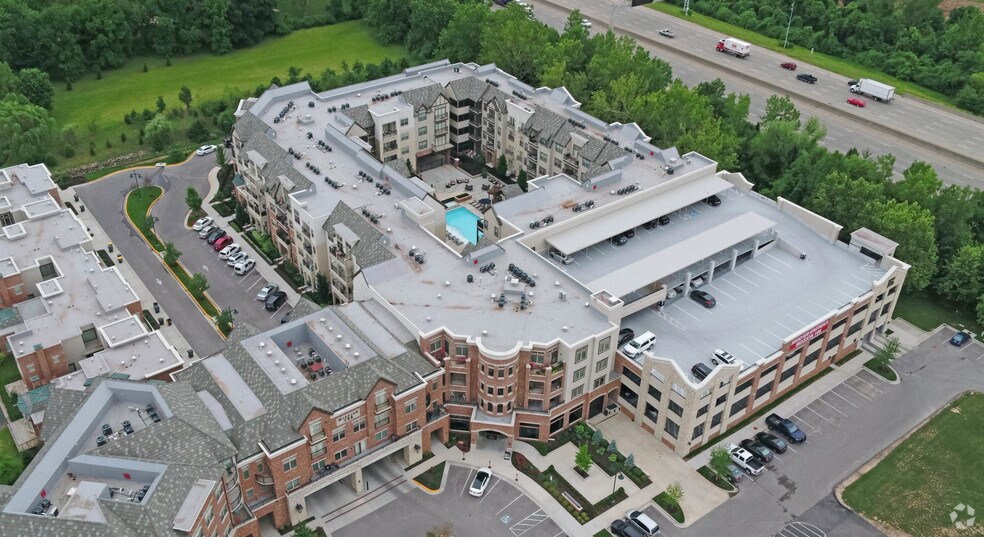 3701 W 106th St, Leawood, KS à louer - Photo de l’immeuble – Image 2 sur 3