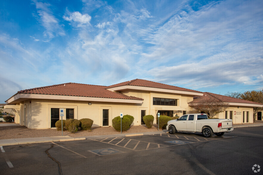 1860 E Salk Dr, Casa Grande, AZ à louer - Photo de l’immeuble – Image 1 sur 3