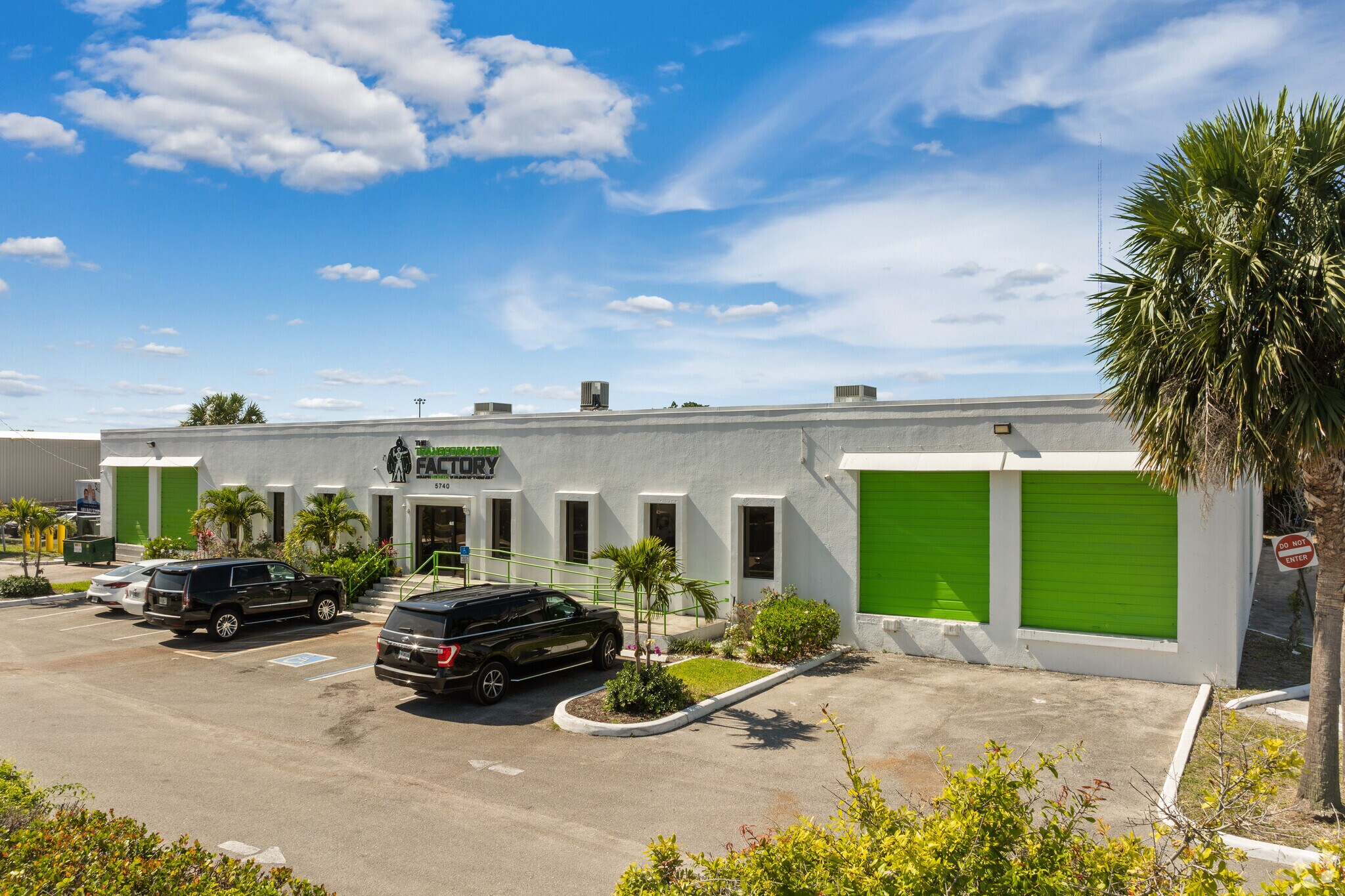 5740 Columbia Cir, West Palm Beach, FL à louer Photo de l’immeuble– Image 1 sur 11