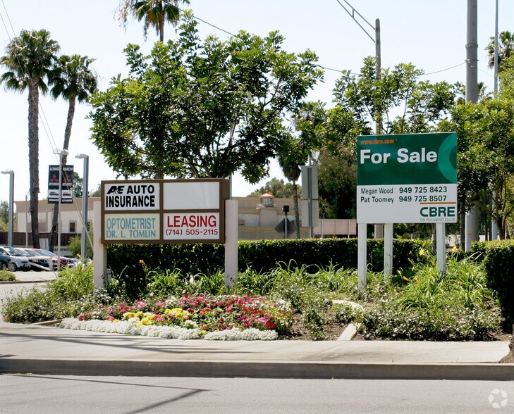 4401-4409 E Los Coyotes Diagonal, Long Beach, CA à louer - Photo de l’immeuble – Image 2 sur 3