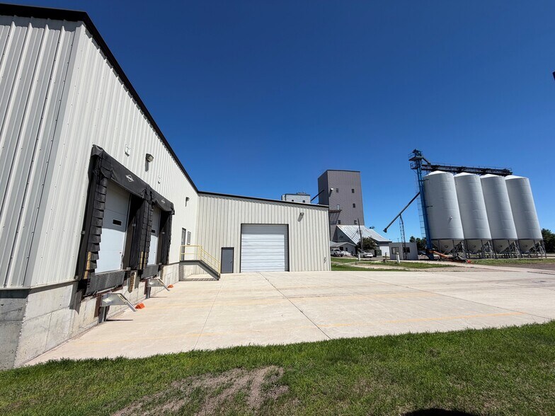 520 5th St S, Breckenridge, MN à louer - Photo principale – Image 1 sur 23
