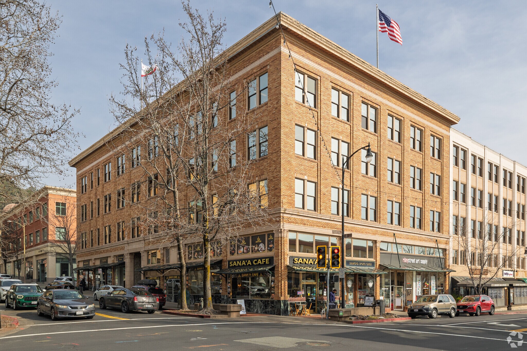 1010-1018 B St, San Rafael, CA à louer Photo principale– Image 1 sur 7