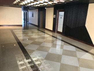 Plus de détails pour 10651 N Kendall Dr, Miami, FL - Bureau/Médical à louer