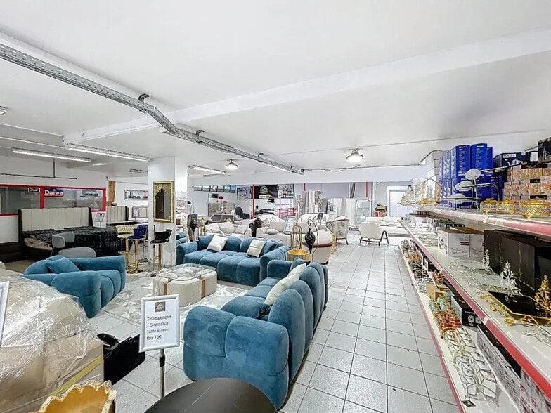 7 Rue Galilée, Villeurbanne à louer - Photo de l’immeuble – Image 2 sur 12