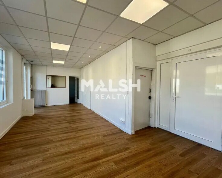 Bureau dans Lyon à louer - Photo de l’immeuble – Image 3 sur 10