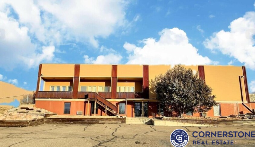330 S Walsh Dr, Casper, WY à louer - Photo de l’immeuble – Image 1 sur 13