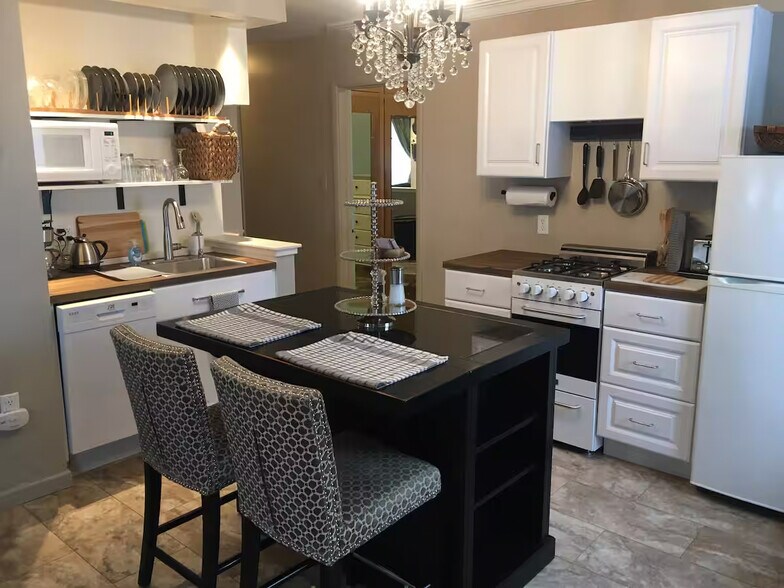 856 E Carter St, Pocatello, ID à vendre - Photo de l’immeuble – Image 2 sur 17