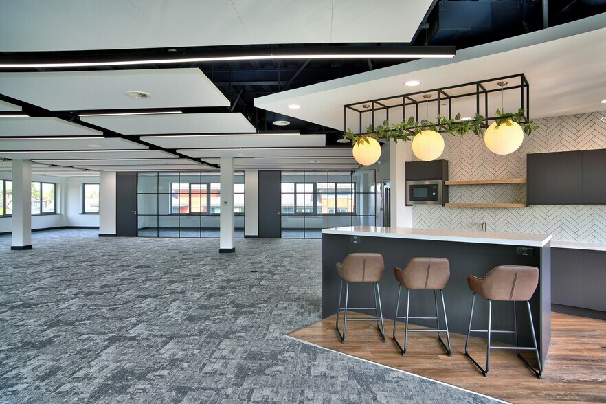 14 Castle Hl, Maidenhead à louer - Photo de l’immeuble – Image 2 sur 11